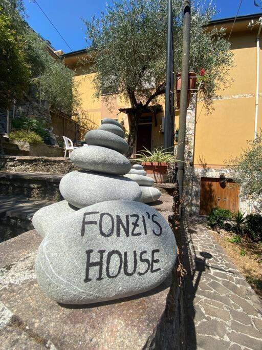 Апартаменты Fonzi'S House Специя Экстерьер фото